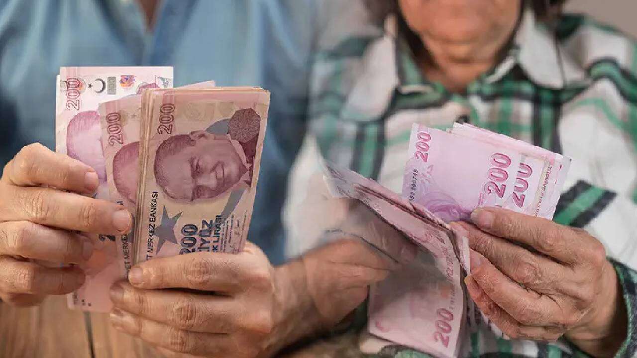 AK Parti düğmeye bastı, düzenlemeyi Meclis'e sundu! En düşük emekli aylığına yapılacak zam belli oldu 1